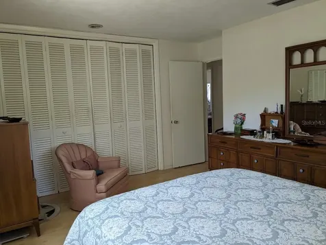 1701 Pinellas Point Drive S St Petersburg FL 33712