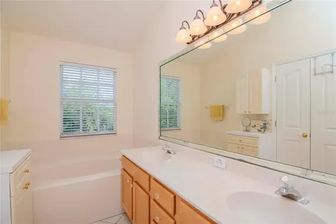 1539 Pleasant Harbour Way Tampa FL 33602