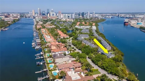 1539 Pleasant Harbour Way Tampa FL 33602