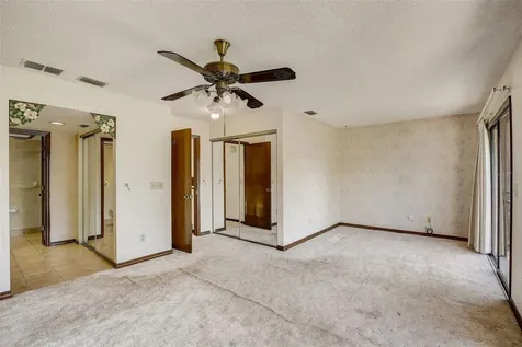 2329 S Fairway Drive Plant City FL 33566