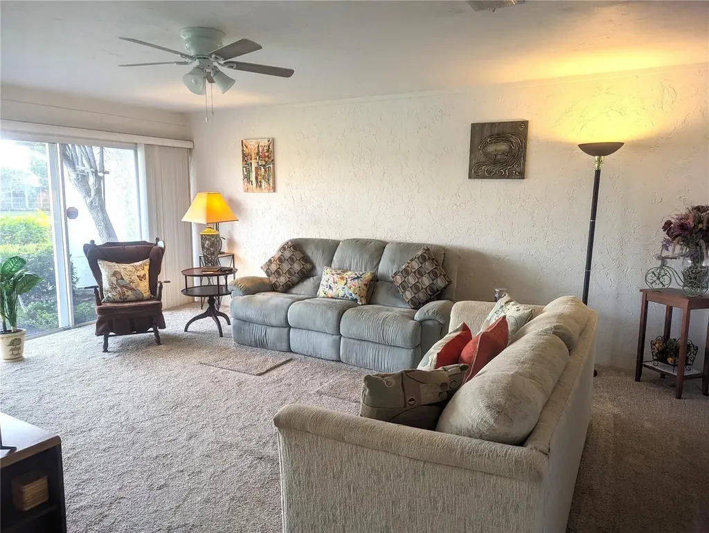 5377 Crestlake Boulevard Sarasota FL 34233
