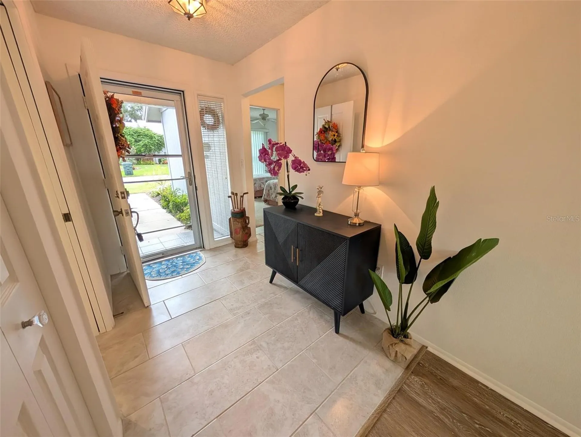 5377 Crestlake Boulevard Sarasota FL 34233