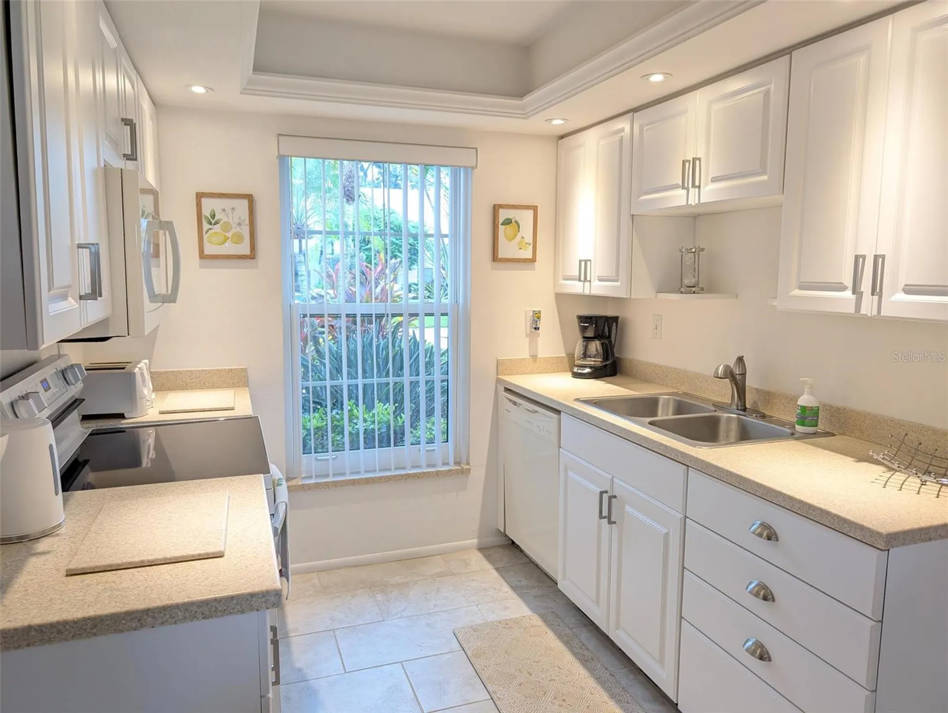 5377 Crestlake Boulevard Sarasota FL 34233