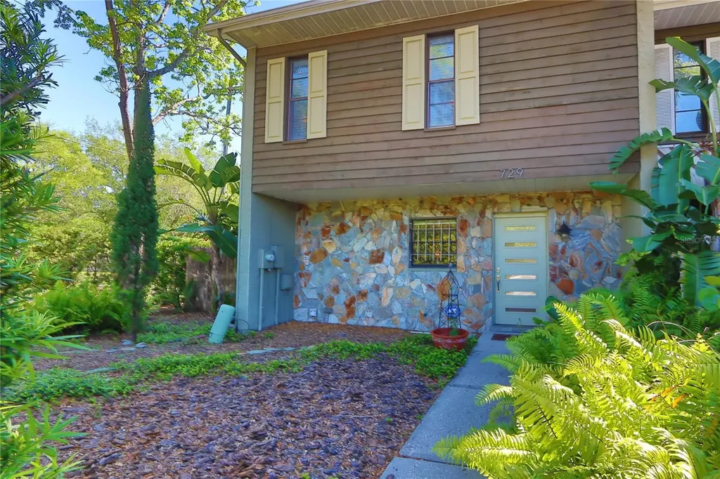 729 N Himes Avenue Tampa FL 33609