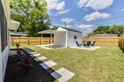 2731 40th Avenue N St Petersburg FL 33714