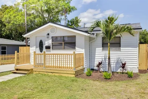 2731 40th Avenue N St Petersburg FL 33714