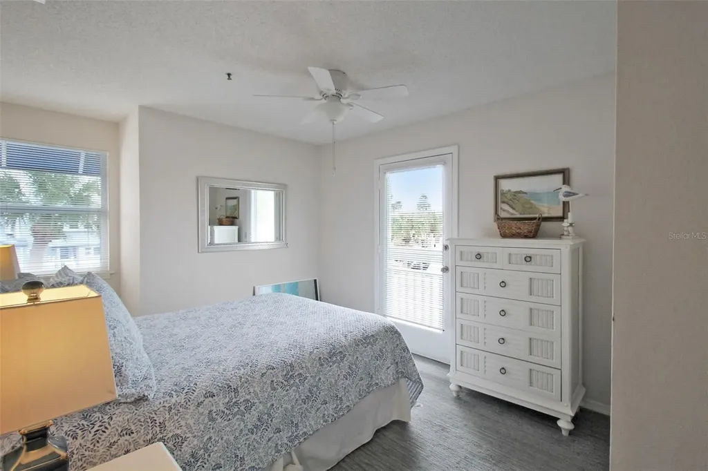 1275 Siesta Bayside Drive Sarasota FL 34242