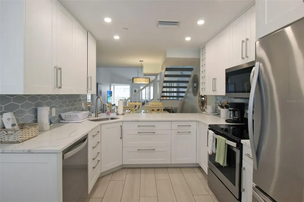 1275 Siesta Bayside Drive Sarasota FL 34242