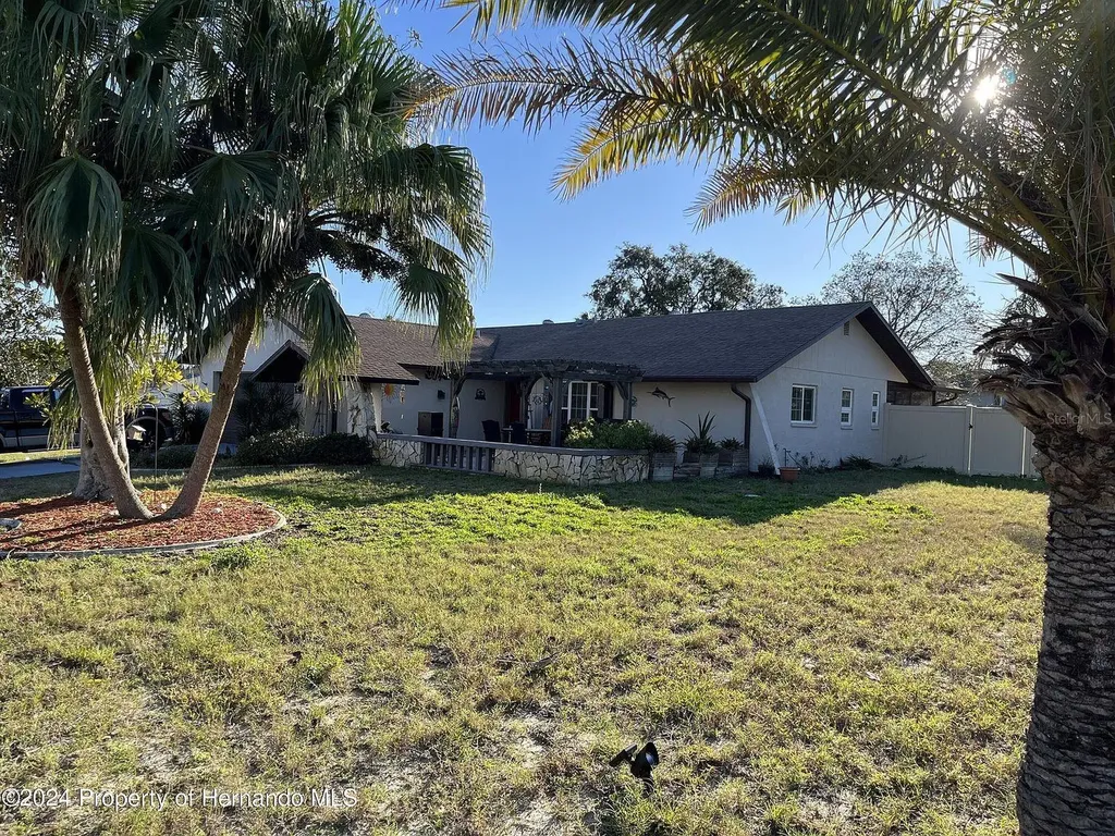 1415 Henry Avenue Spring Hill FL 34608