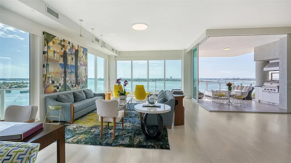 624 S Palm Avenue Sarasota FL 34236
