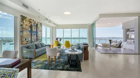 624 S Palm Avenue Sarasota FL 34236