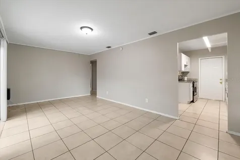 1316 Warrington Way Tampa FL 33619