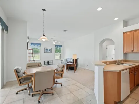 26930 Honeymoon Avenue Leesburg FL 34748