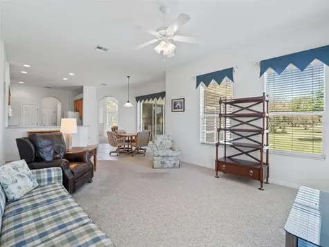 26930 Honeymoon Avenue Leesburg FL 34748