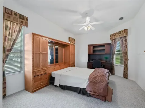 26930 Honeymoon Avenue Leesburg FL 34748
