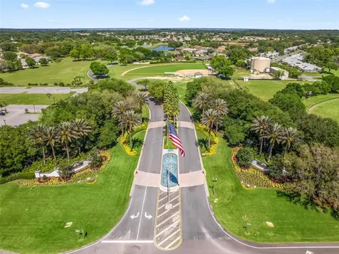 26930 Honeymoon Avenue Leesburg FL 34748