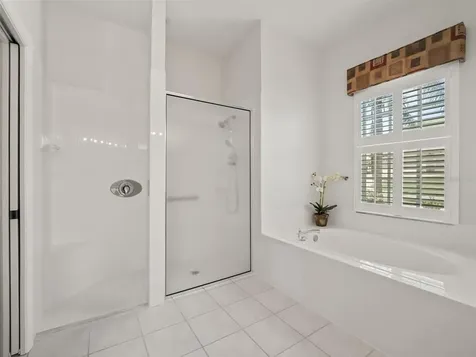 26930 Honeymoon Avenue Leesburg FL 34748