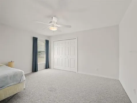 26930 Honeymoon Avenue Leesburg FL 34748