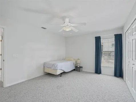 26930 Honeymoon Avenue Leesburg FL 34748