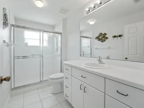 26930 Honeymoon Avenue Leesburg FL 34748