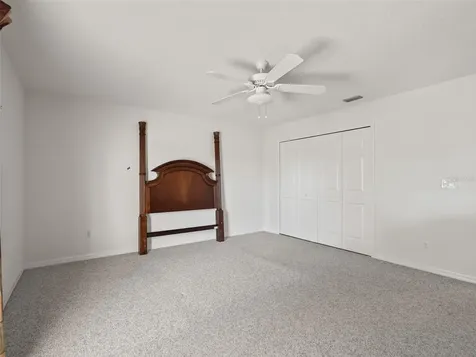 26930 Honeymoon Avenue Leesburg FL 34748