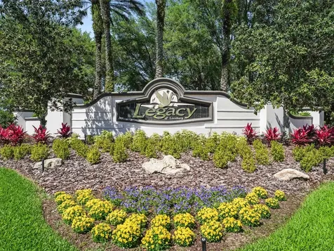 26930 Honeymoon Avenue Leesburg FL 34748