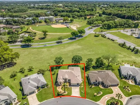 26930 Honeymoon Avenue Leesburg FL 34748
