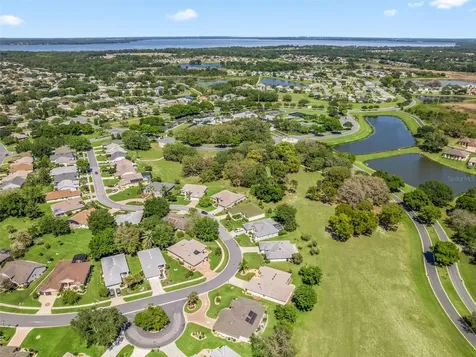 26930 Honeymoon Avenue Leesburg FL 34748