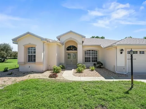 26930 Honeymoon Avenue Leesburg FL 34748