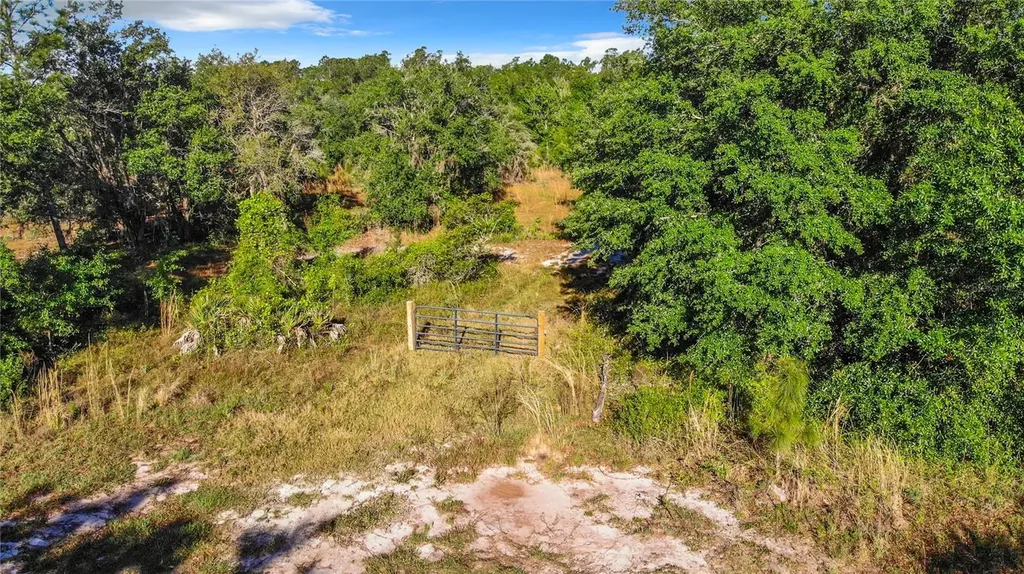 2302 411th Street E Myakka City FL 34251