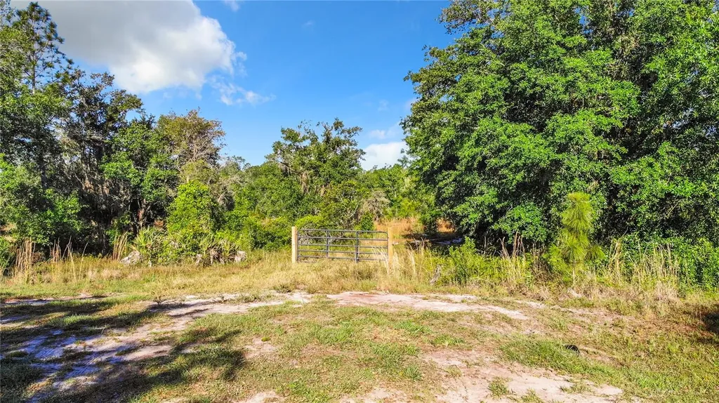2302 411th Street E Myakka City FL 34251