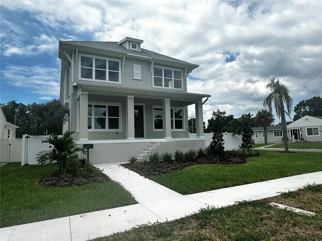604 39th Avenue NE St Petersburg FL 33703