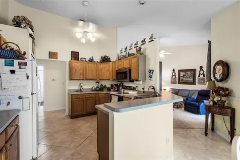 5019 Sawgrass Lake Circle Leesburg FL 34748