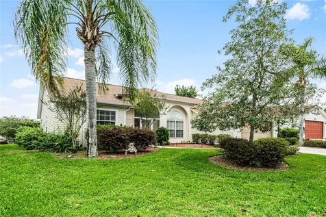 5019 Sawgrass Lake Circle Leesburg FL 34748