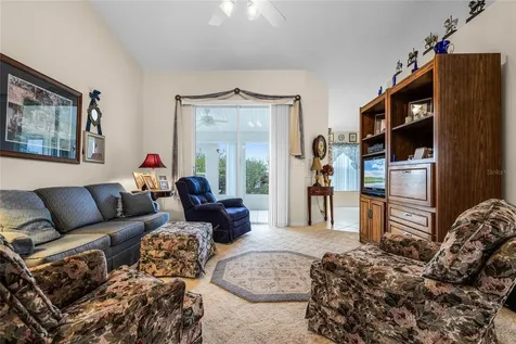 5019 Sawgrass Lake Circle Leesburg FL 34748