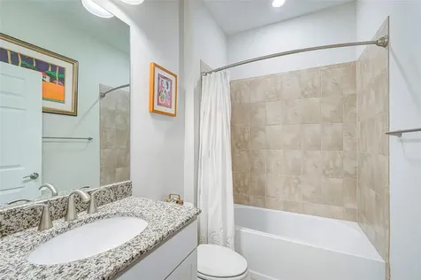 17043 Hampton Falls Terrace Bradenton FL 34202