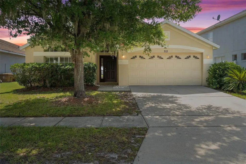 712 Stonewyk Way Kissimmee FL 34744