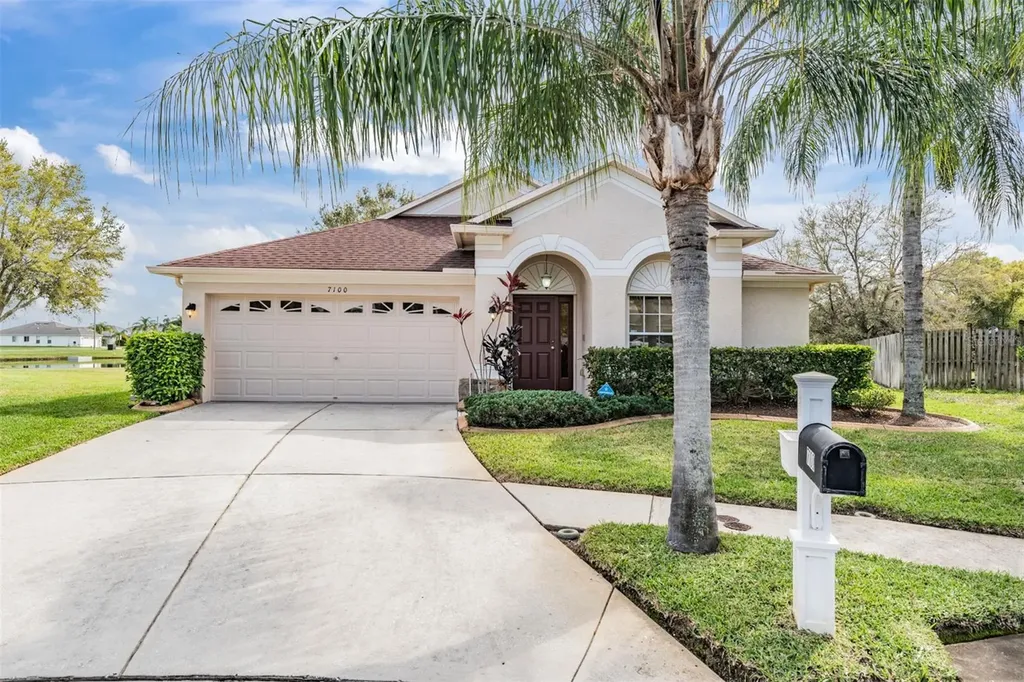 7100 Royal George Court Wesley Chapel FL 33545