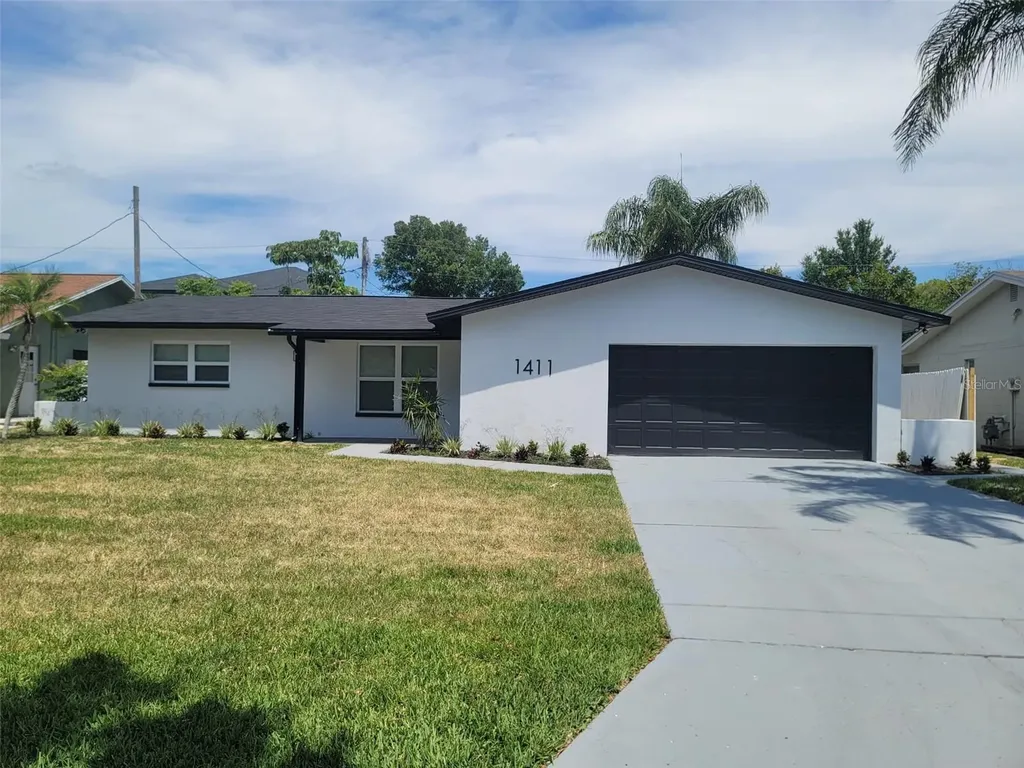 1411 67th Avenue S St Petersburg FL 33705