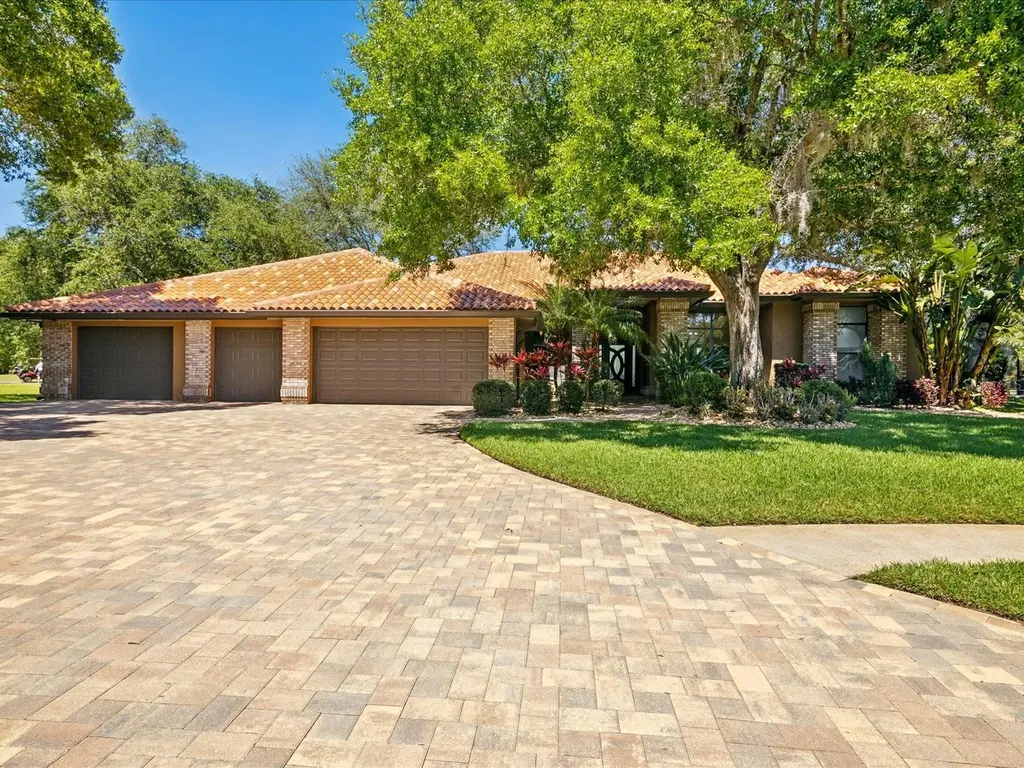1154 Sedgefield Court Oldsmar FL 34677