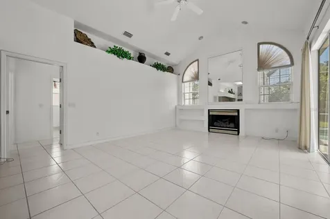 124 Wellington Drive Palm Coast FL 32164