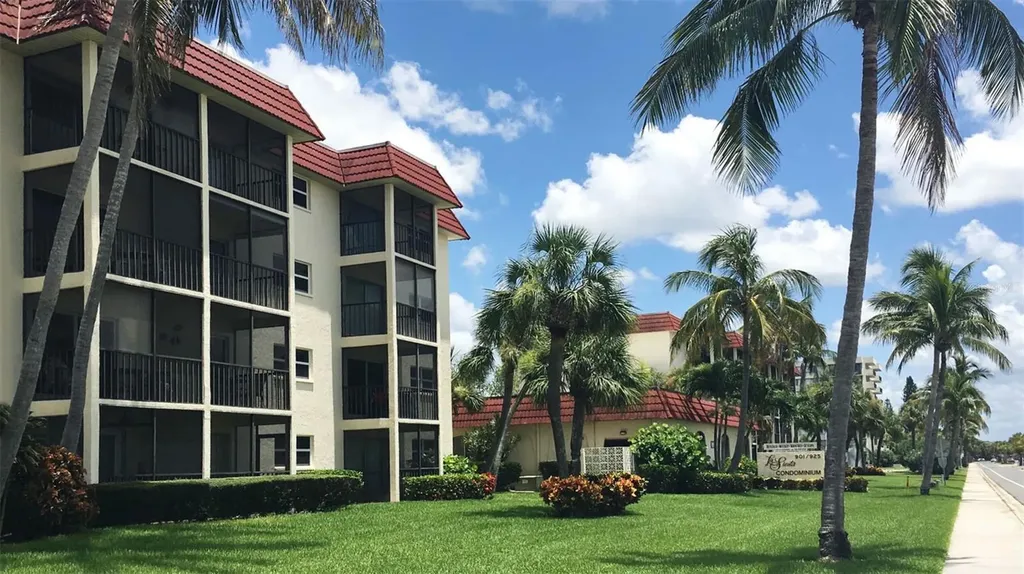 915 Beach Road Sarasota FL 34242
