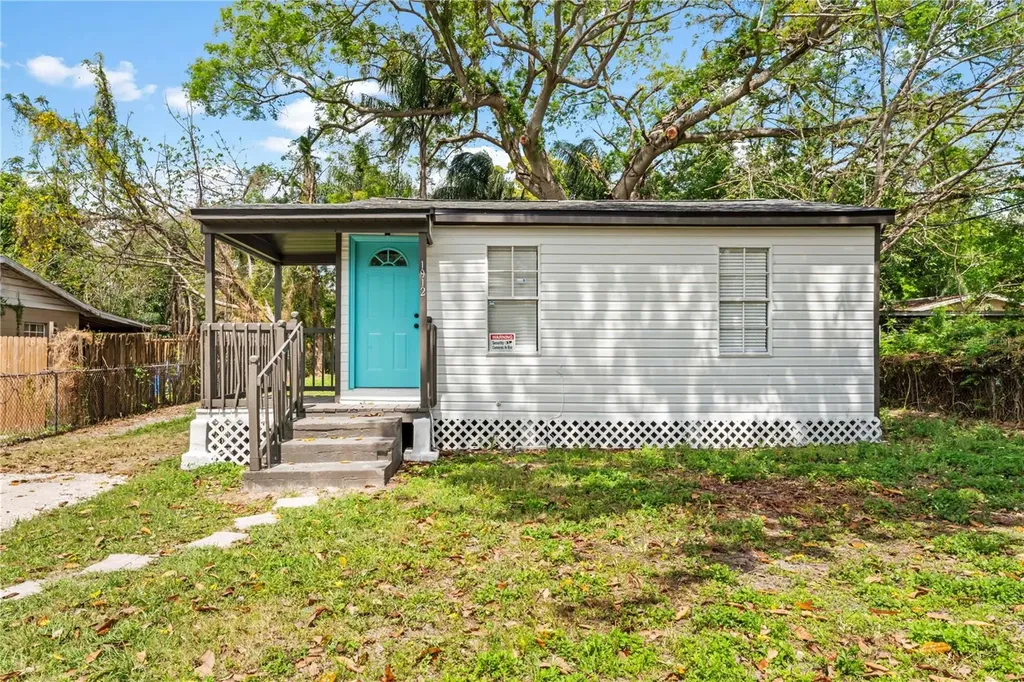 1912 E Annona Avenue Tampa FL 33612