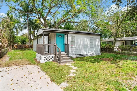 1912 E Annona Avenue Tampa FL 33612
