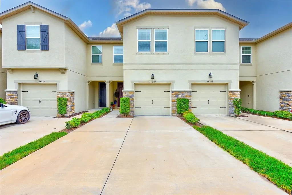 14221 Pondhawk Lane Tampa FL 33625
