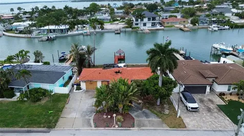7981 2nd Avenue S St Petersburg FL 33707