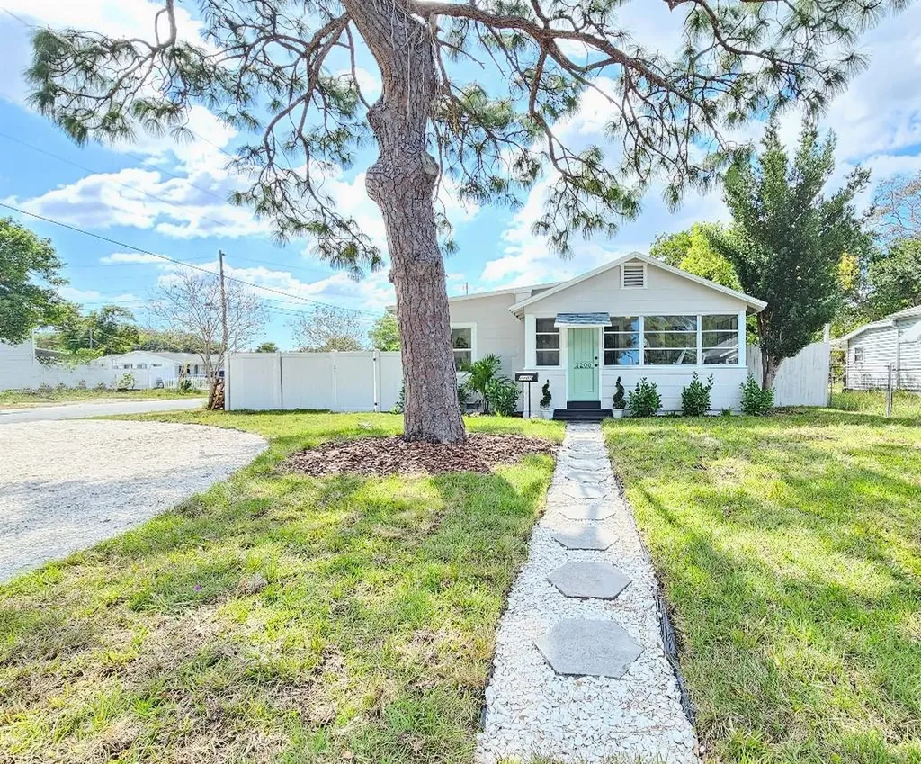 3200 21st Street N St Petersburg FL 33713