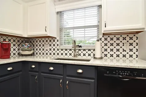 8066 Waldorf Court Orlando FL 32817