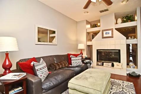 8066 Waldorf Court Orlando FL 32817
