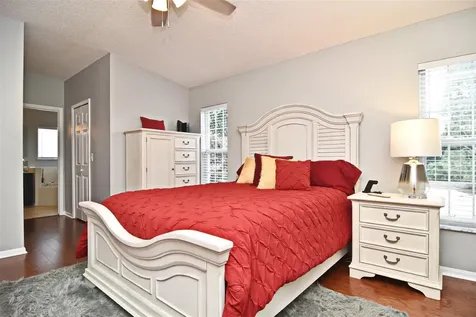 8066 Waldorf Court Orlando FL 32817